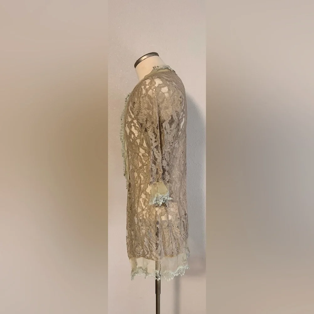 Urban Mango Bohemian Lace Women's Tunic in Beige and Cream Large